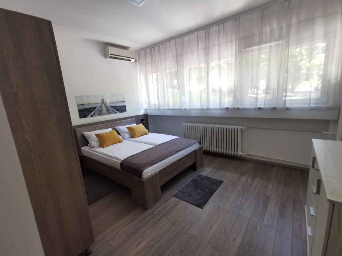 Apartman Pavlovic 1 Dedinje Ngoại thất bức ảnh